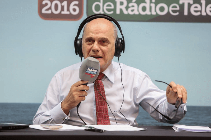 Boechat destaca que o rádio possui mais demandas humanas do que políticas