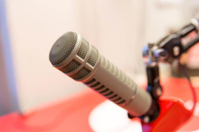 Rádios comerciais e rádios comunitárias: quais as diferenças?